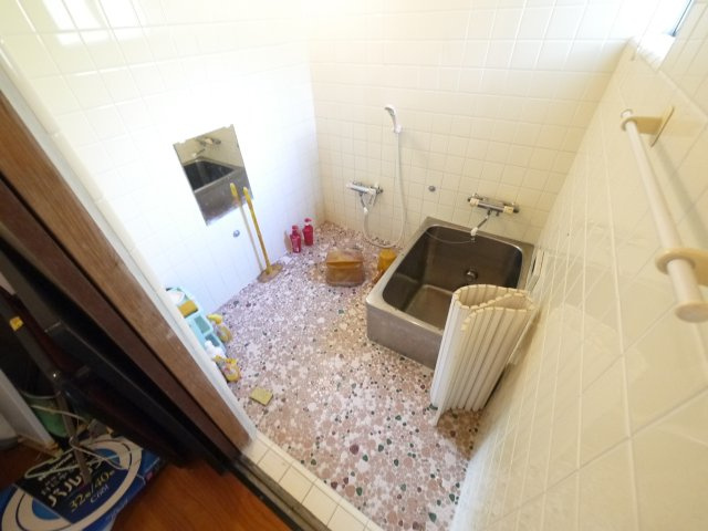 茂原市本納　平家中古戸建の浴室|敷地約778坪お庭でドックランやバーベキューが可能です５LDK平家一部農地畑あり自然豊かな閑静な立地