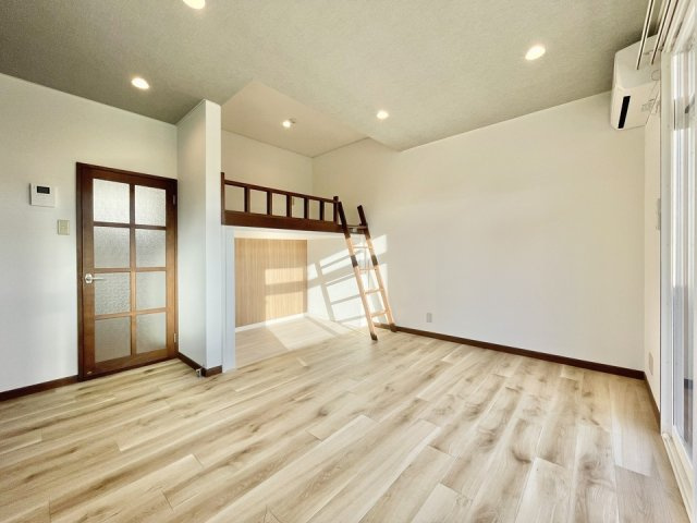 スウィートブライアUⅢの洋室