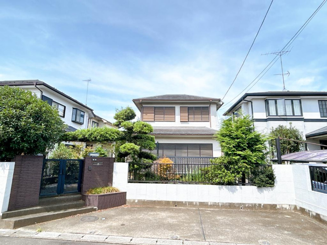 【外観】 | 牛久市上柏田1丁目　中古戸建 | 小中学校近くお子様の通学も安心♪