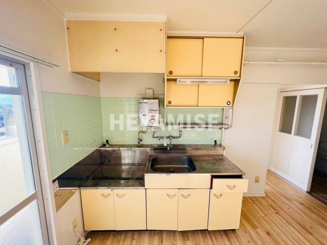 ビレッジハウス矢上３号棟のキッチン