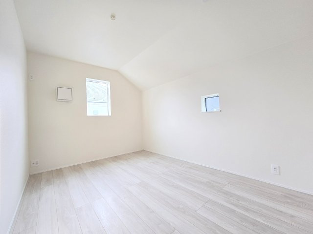 箱根ヶ崎東松原　全3棟の洋室