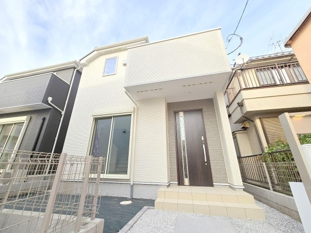 箱根ヶ崎東松原　全3棟の外観