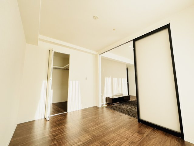 アクアパークCITY岸和田南4番館の洋室