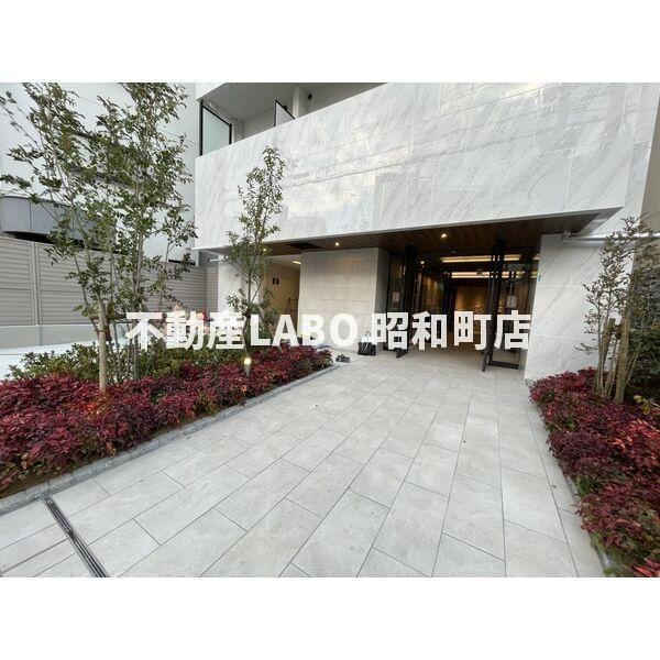 DOUBLE NINE RESIDENCE TENNOJIMINAMIのエントランス
