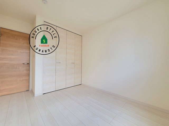 熊本市東区長嶺東第6₋3棟(1号棟)の内観：施工例|穏やかな光が差し込む室内には、穏やかな時間が流れます。