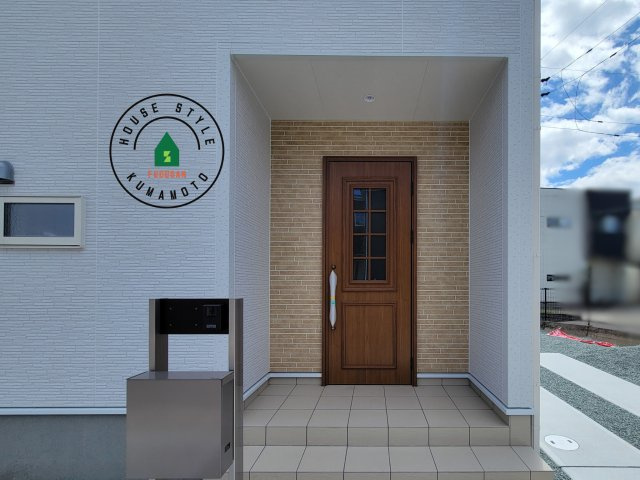 熊本市東区長嶺東第6₋3棟(1号棟)の外観：施工例|おでかけの時も帰った時も、「我が家」を最初に感じでもらえる素敵な空間に。