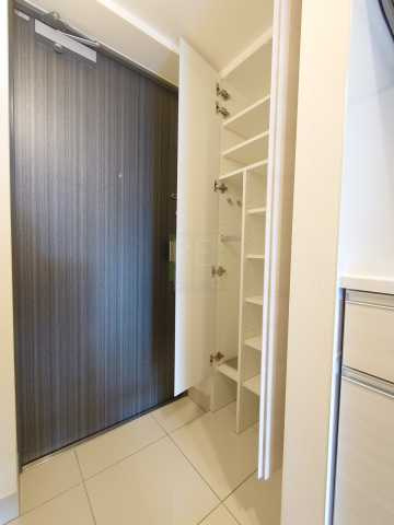 四谷坂町レジデンスの玄関|四谷坂町レジデンス