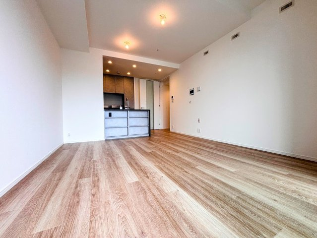 10.0帖のリビング
最大天井高2600mmの開放的な空間です。