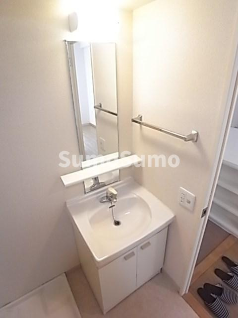 シャンブル杭瀬の独立洗面台|朝の身支度には欠かせない独立洗面化粧台