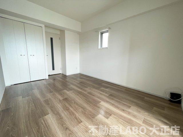 LIVIAZ NAMBA AIRYの寝室