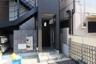【エントランス】