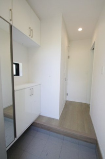 【前面道路含む現地写真】 | 【仲介手数料無料！！】府中市住吉町3丁目　新築戸建て（全7棟）E号棟　5290万円 | 西側