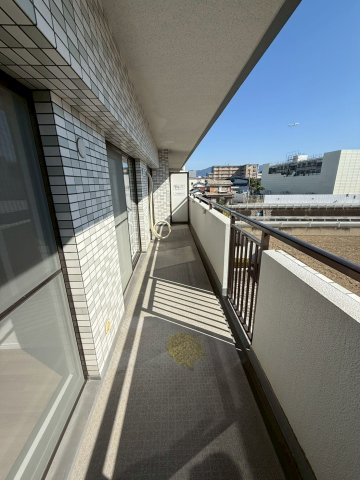 ライオンズマンション博多南第3のバルコニー
