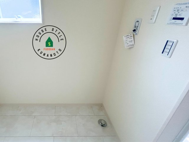 熊本市東区長嶺東第6₋3棟(2号棟)の内観：施工例|ランドリースペースとなります。広々して有効的にご使用できます。 