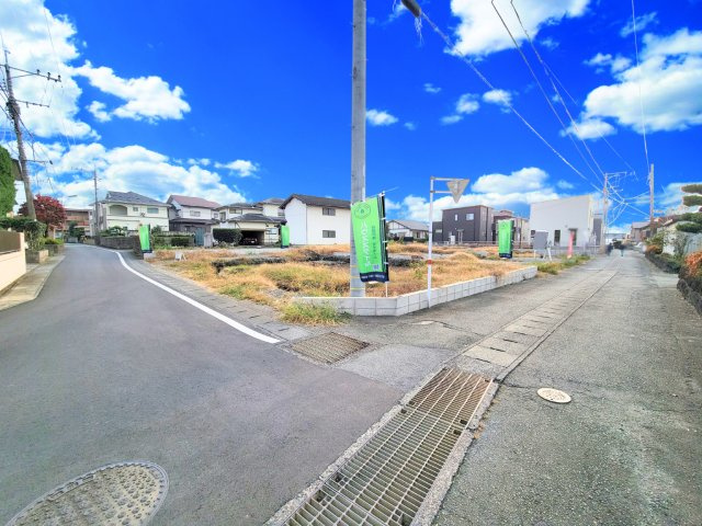 熊本市東区長嶺東第6₋3棟(2号棟)の前面道路含む現地写真|見学の時間などお気軽にお問い合わせ下さい。