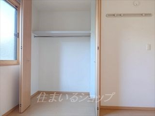 ローズコート清水　Ｂ棟の収納|クローゼット