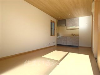 ローズコート清水　Ｂ棟の居間・リビング