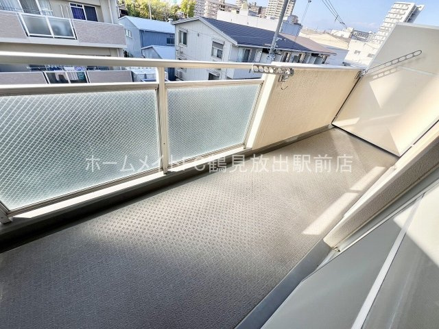 大阪市城東区永田１丁目の賃貸マンションのエントランス