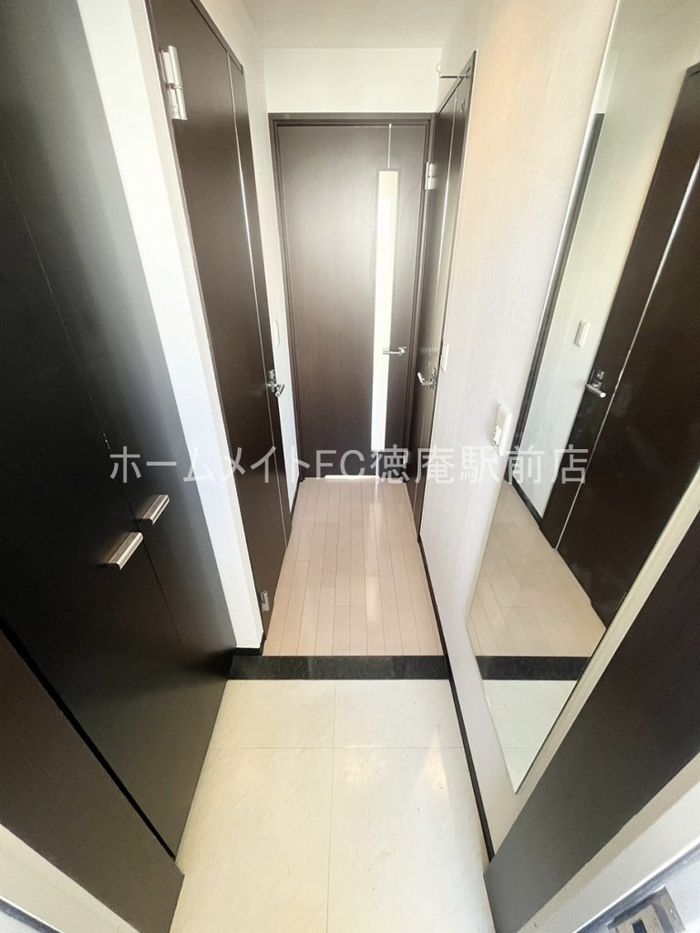 大阪市鶴見区鶴見５丁目の賃貸マンションの玄関