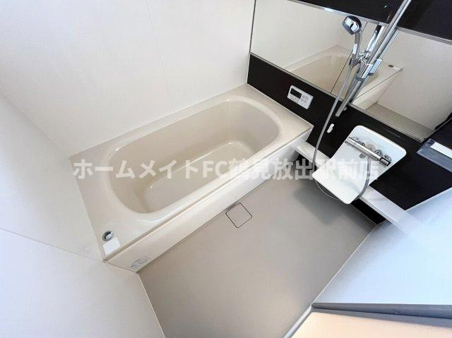 東大阪市稲田新町２丁目のアパートの浴室