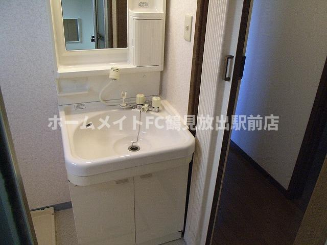 東大阪市稲田本町１丁目のハイツの独立洗面台|洗髪洗面化粧台