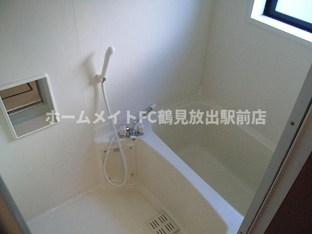 東大阪市稲田本町１丁目のハイツの浴室