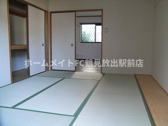 東大阪市稲田本町１丁目のハイツの和室