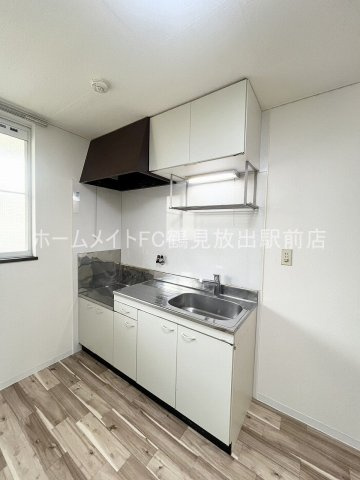 大阪市城東区鴫野東２丁目のアパートのキッチン