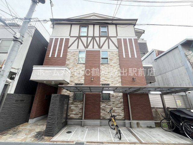 大阪市城東区東中浜９丁目のアパート