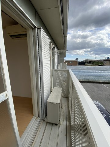 ハイツフレグランス3号棟のバルコニー