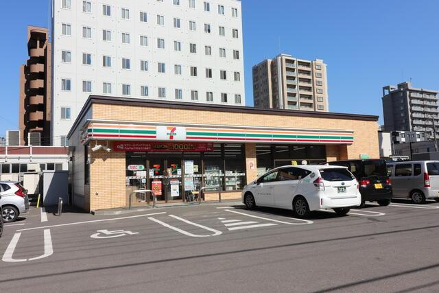プレミスト札幌ステーション　ＵＲＢＡＮ　ＳＥＥＤの周辺|セブンイレブン札幌北…まで454m 