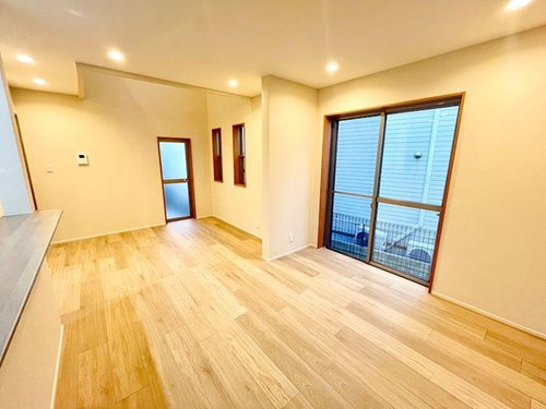 日野町中古戸建の居間・リビング