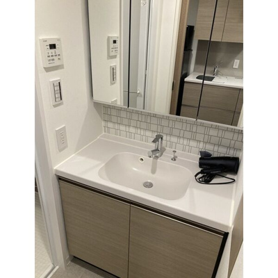 【洗面所】 | ザ・パークハビオ江坂公園 | 洗面所です