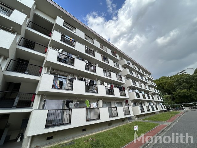 泉北宮山台団地4号棟