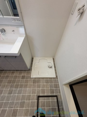平塚市夕陽ケ丘　未入居戸建　全2棟A号棟のランドリースペース