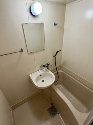 【浴室】 | ロイヤルプラザ