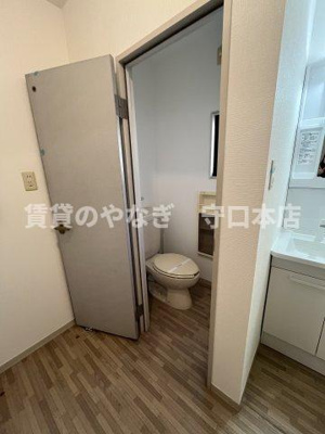 【トイレ】 | 八雲ハイツ | 清潔感のあるトイレです