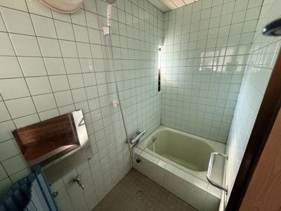 【浴室】 | 塩屋2丁目住居兼ガレージ(戸建・駐車場付き)