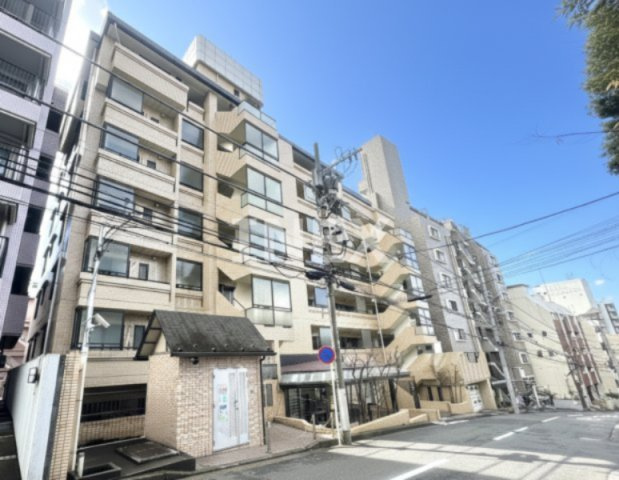 横浜市神奈川区台町の賃貸マンションの外観