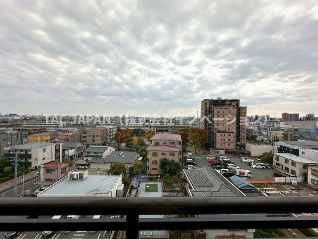 ルイシャトレ綾瀬の展望|東京スカイツリーを望む良好なロケーション。利便性と居住性の高さがマッチしたマンションならではの上質な暮らしがここに。各お部屋の窓からはまるで絵画のような風景が望めます。