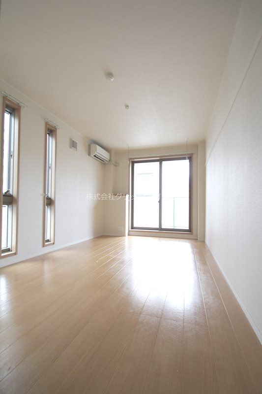 メルベージュの洋室