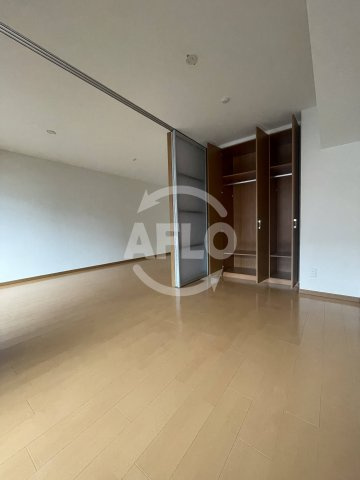 リーガル四ツ橋立売堀Ⅱの寝室|リーガル四ツ橋立売堀ＩＩ　洋室