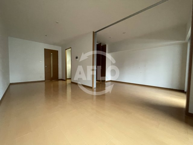 リーガル四ツ橋立売堀Ⅱの居間・リビング|リーガル四ツ橋立売堀ＩＩ　リビング