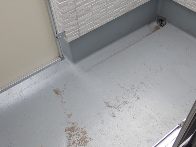 練馬区桜台５丁目のアパートのバルコニー