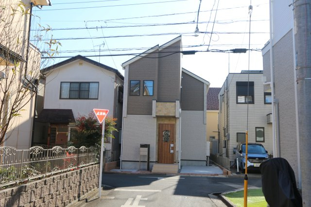 【Blooming Garden】小平学園東町の外観|2階にはロフト付き♪
