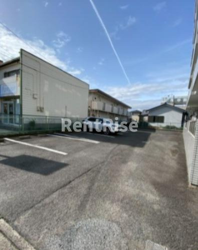 コンフォート21の駐車場