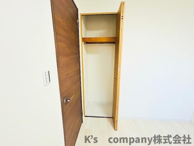 茅ヶ崎市甘沼　オクトス湘南茅ヶ崎グランドヒルの収納|洋室のクローゼット◇お部屋がすっきり片付けられます♪