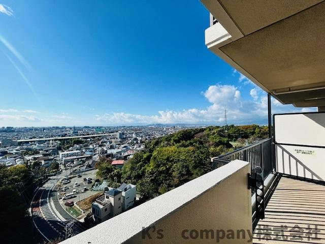 茅ヶ崎市甘沼　オクトス湘南茅ヶ崎グランドヒルの展望|12階部分からの眺望は良好です♪