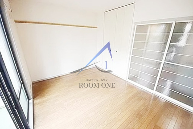 ロジェ芦花公園の居間・リビング|洋室のお部屋です。