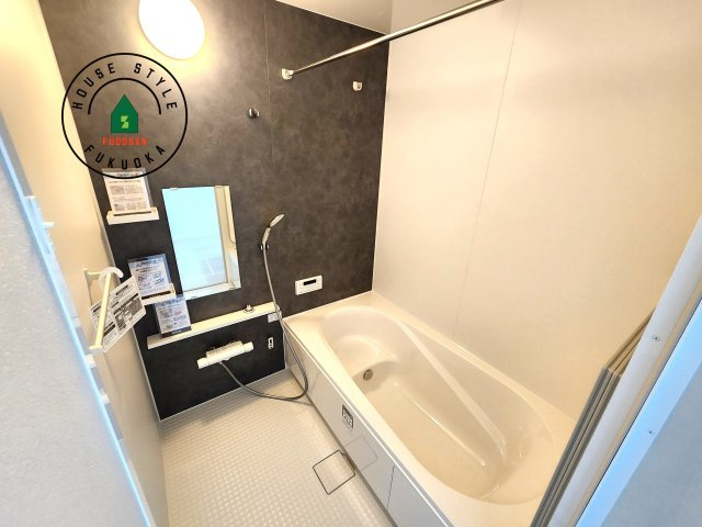 福岡市東区香椎駅東1丁目第3-1棟（1号棟）　の内観：施工例|1日の疲れを癒してくれる広々バスルーム。雨の日のお洗濯にも大活躍な浴室乾燥機付です！